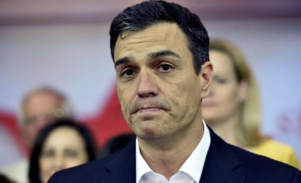El secretario general del PSOE, Pedro Sánchez cierra con los barones de más peso su ronda previa al Comité Federal. Archivo Efe.