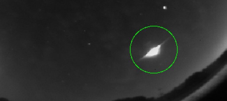 Una bola de fuego más brillante que la Luna llena atraviesa España a 95.000 km por hora