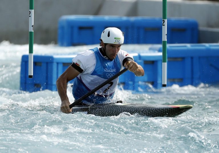 El español Ander Elosegi es segundo en la semifinal y luchará por las medallas en Río 2016