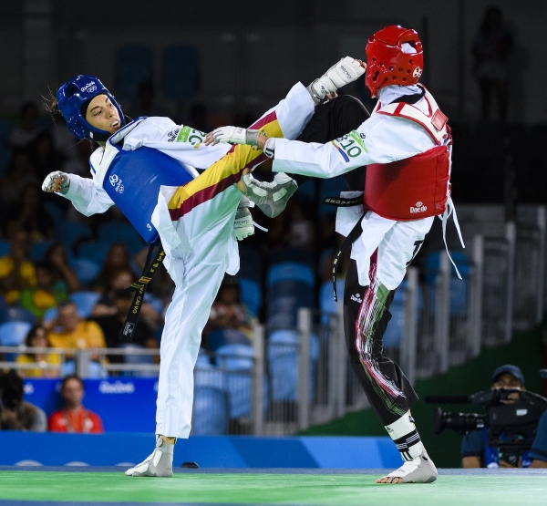 La española Eva Calvo reacciona después de haber perdido la medalla de oro ante la británica Jade Jones hoy, jueves 18 de agosto de 2016, en la categoría -57 kg... Lasvocesdelpueblo