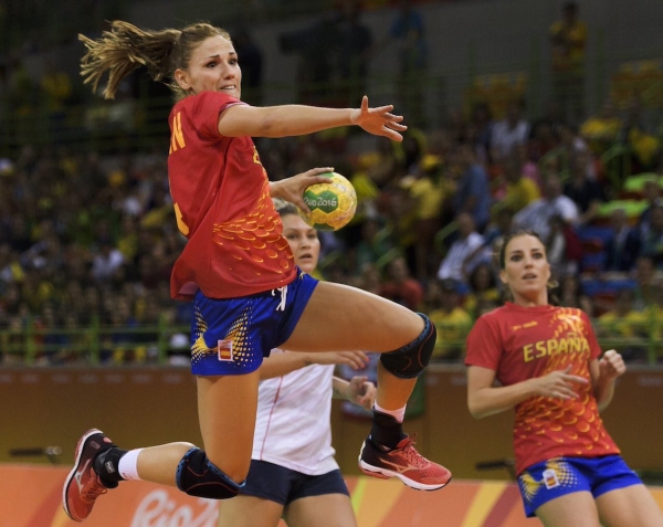 La guerrera española Carmen Martí durante el partido contra Angola de esta madrugada hora española. Lasvocesdelpueblo.