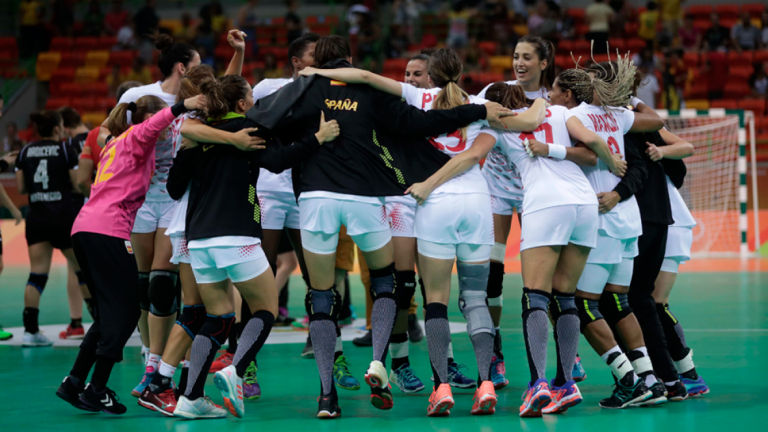 Las ‘Guerreras’ españolas de balonmano dan el paso decisivo hacia los cuartos en Río 2016