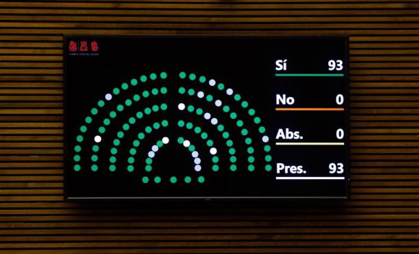 el-pleno-de-les-corts-valencianes-ha-pedido-hoy-por-unanimidad-instar-a-la-senadora-territorial-rita-barbera-a-renunciar-al-acta-en-la-camara-alta-efe