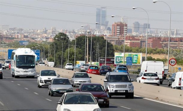 El sábado ha sido el día que más fallecidos ha sumado en las carreteras, cuatro personas, tres de ellas motoristas y un ciclista. Archivo Efe.