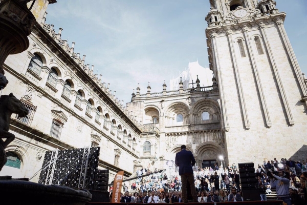 hoy-hemos-hecho-el-acto-ciudadano-santiagonaranja-en-uno-de-los-lugares-mas-bellos-de-espana-gracias-afirma-el-lider-de-cs-en-su-cuenta-oficial-lasvocesdelpueblo