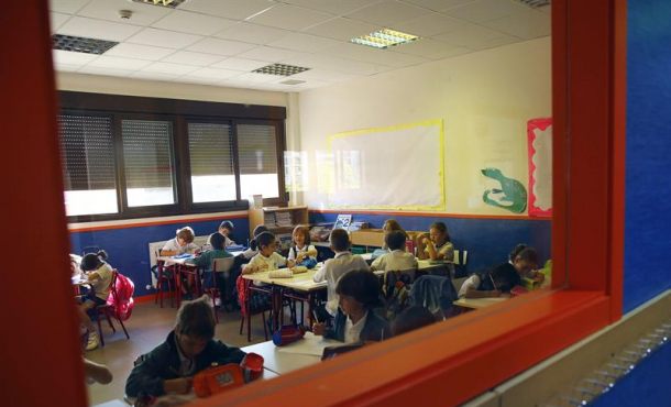 Varios niños en una de las clases del CEIP Josep Tarradellas de Madrid, en su primer día de colegio el pasado año. Archivo Efe.