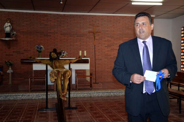 el-edil-y-presidente-del-partido-popular-pp-en-la-localidad-espanola-de-palafolls-barcelona-durante-un-acto-religioso-archivo-facilitado-lasvocesdelpueblo