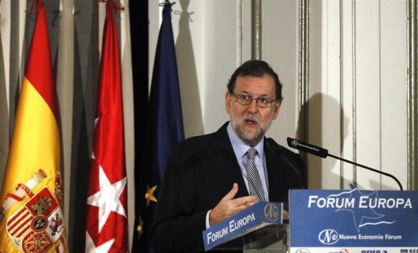 el-presidente-del-gobierno-en-funciones-mariano-rajoy-durante-su-intervencion-hoy-en-un-desayuno-informativo-del-forum-europa-efe