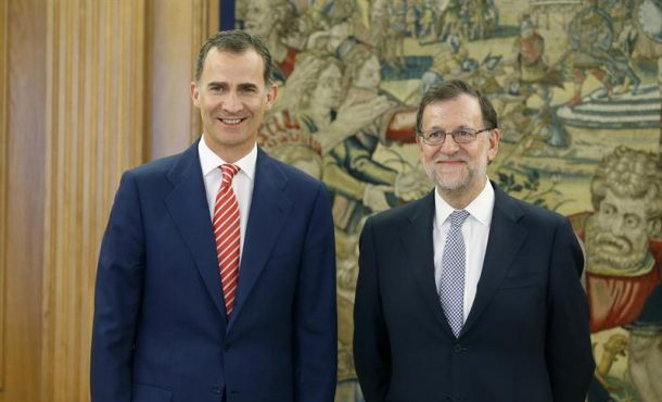 el-rey-felipe-vi-recibe-al-presidente-del-gobierno-en-funciones-mariano-rajoy-d-en-el-palacio-de-la-zarzuela-en-la-tercera-jornada-de-la-ronda-de-consultas-efe