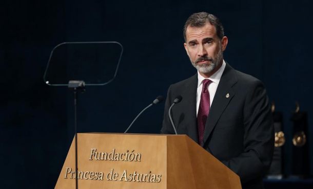 el-rey-felipe-durante-su-discurso-hoy-en-la-36-edicion-de-los-premios-princesa-de-asturias-celebrada-en-oviedo-efe
