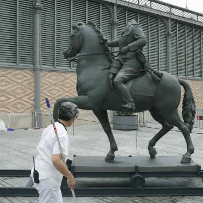 imagen-de-la-escultura-la-victoria-que-celebra-la-victoria-en-la-guerra-civil-y-que-forma-parte-de-la-exposicion-temporal-franco-victoria-republica-impunidad-y-espacio-urbano-efe
