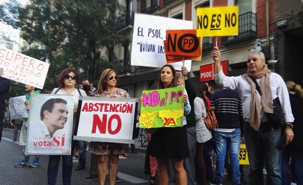 la-familia-que-protesta-unida-permanece-unida-son-las-palabras-de-stephane-m-grueso-en-las-redes-sociales-twitter-esta-manana-foto-stephane-m-grueso-lasvocesdelpueblo