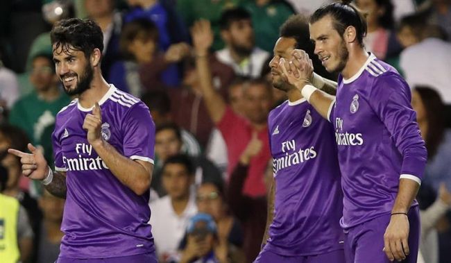 los-jugadores-del-real-madrid-i-d-isco-el-brasileno-marcelo-y-el-gales-gareth-bale-celebran-el-quinto-gol-del-equipo-madridista-durante-el-encuentro-efe