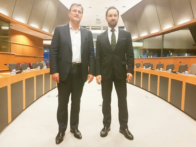 VOX se reúne con el vicepresidente de Frente Nacional francés sobre las «semejanzas» ente ambos partidos en Bruselas