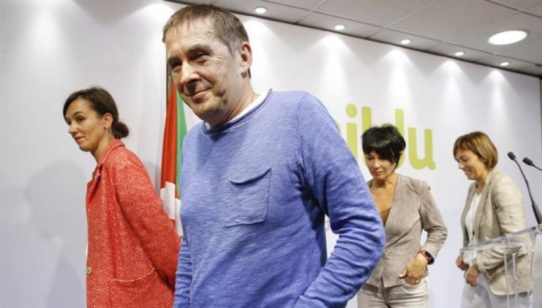 EEUU no permite sobrevolar su espacio aéreo a terroristas, Francia impide a Otegi viajar a Cuba