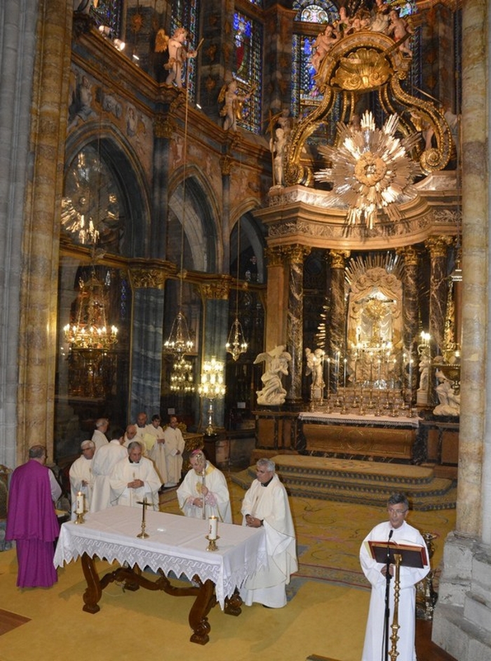 lugo-03-de-octubre-de-2016-eucaristia-de-inicio-de-curso-pastoral-el-lunes-3-de-octubre-a-las-20-h-se-inaugura-curso-pastoral-2016-2017-con-una-misa-presidida-lasvocesdelpueblo