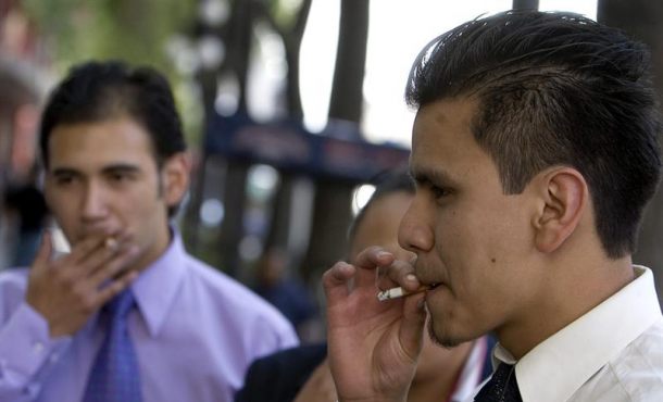 aquellos-que-han-fumado-entre-uno-y-diez-cigarrillos-diarios-tienen-un-riesgo-de-muerte-temprana-un-87-por-ciento-mas-alto-que-el-de-las-personas-que-no-han-fumado-archivo-efe