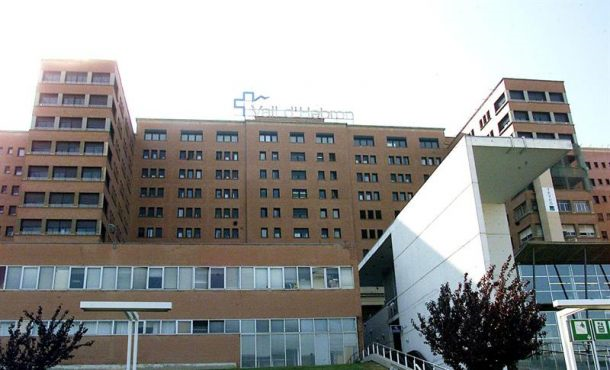 el-hospital-valle-de-hebron-de-barcelona-esta-reduciendo-la-saturacion-de-su-servicio-de-urgencias-en-el-que-se-acumulaban-a-media-tarde-hasta-87-enfermos-en-espera-archivo-efe