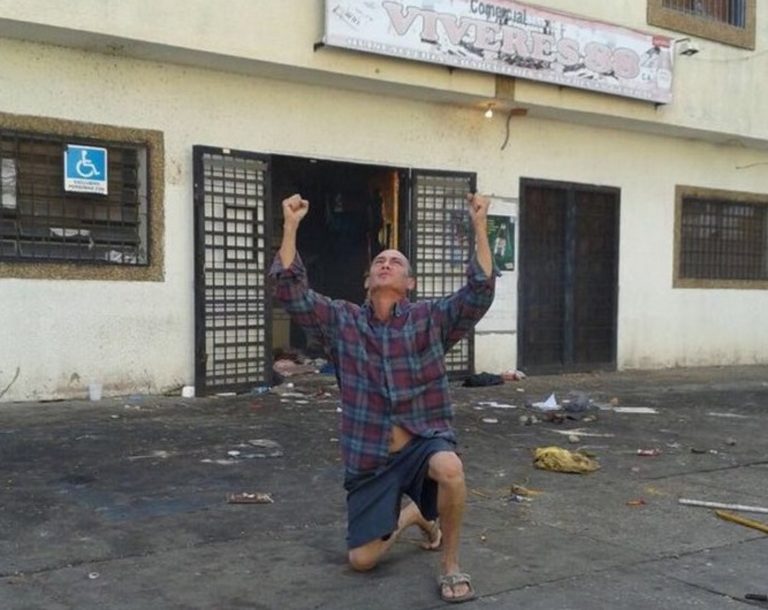 Venezuela| Vigencia de billetes de 100 bolívares y cierre de fronteras hasta 2 de enero