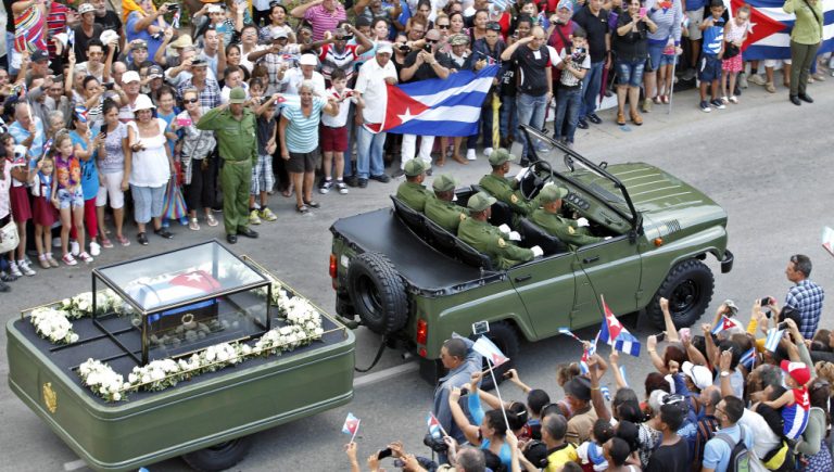 Los restos de Fidel Castro regresan a Holguín, su tierra natal