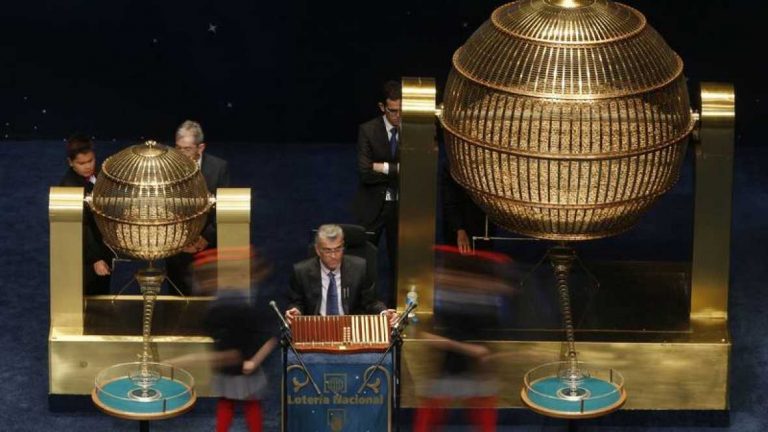 La Lotería de Navidad 2016 reparte 2.310 millones de euros en 15.304 premios hoy 22-D 2016