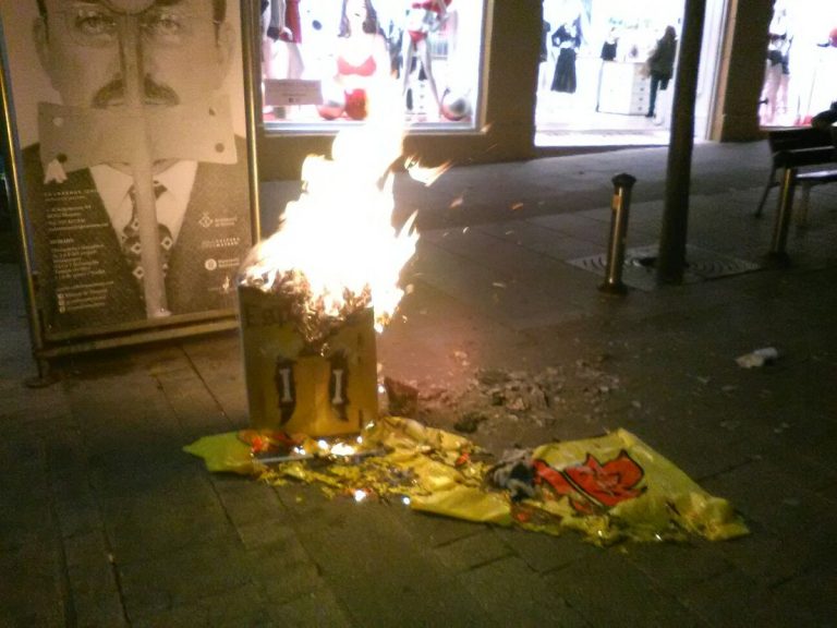 ERC y CDC van de listos y dejan sola la CUP, «no podemos pedir a los Mozos que desobedezcan»