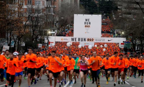 vista-de-los-participantes-el-ano-pasado-en-la-carrera-popular-de-la-tradicional-san-silvestre-vallecana-ultima-carrera-popular-del-ano-archivo-efe