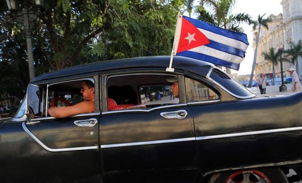 de-los-contribuyentes-convocados-mas-de-170-000-son-trabajadores-privados-o-cuentapropistas-cifra-que-representa-un-337-por-ciento-del-total-de-los-autonomos-cubanos-efe