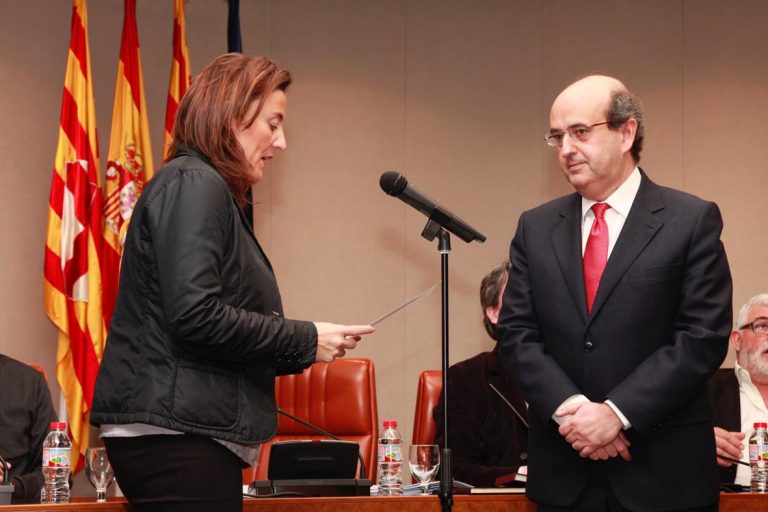 Mulleras (PP) reclama a Ada Colau aplicar la ordenanza de civismo y gestión del 100% de la tasa turística