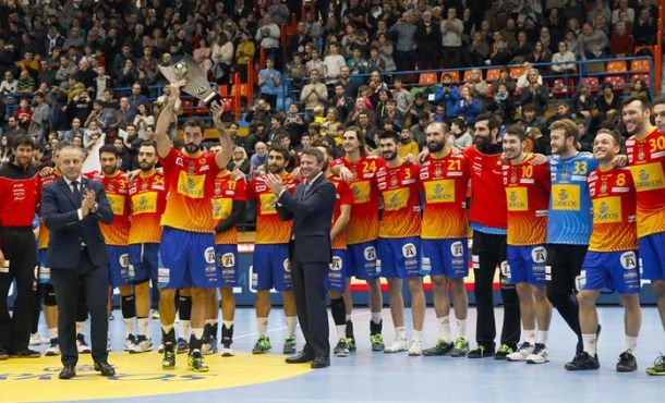 irun-guipuzcoa-espanaa-8-de-enero-de-2017-seleccion-de-espana-posa-hoy-en-irun-gipuzkoa-tras-imponerse-en-la-41-edicion-del-torneo-internacional-efe