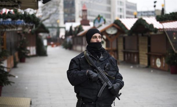 Un yihadista de 21 años preparaba atentados contra instalaciones del Ejército alemán