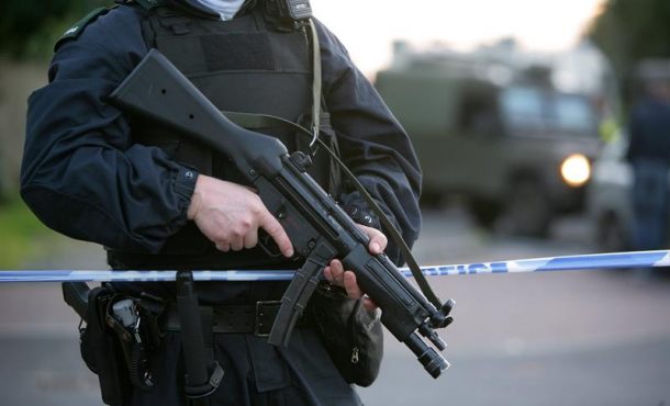 Un agente herido en Belfast al recibir un disparo en un ataque «terrorista»