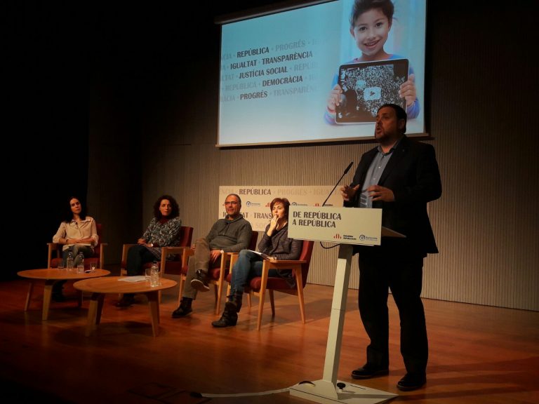 Junqueras: «Somos» separatistas «respecto a España» y «federalistas respecto a Europa»