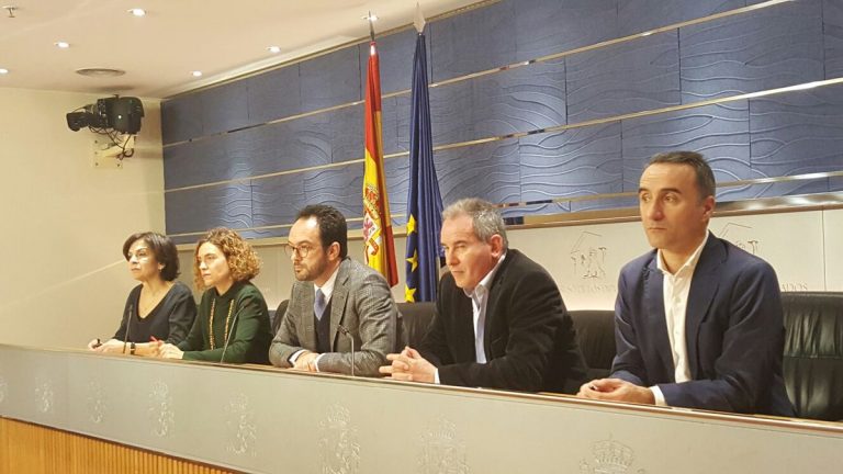 El PSOE propone la catalanización de toda España por Ley: DNI y Pasaporte en catalán