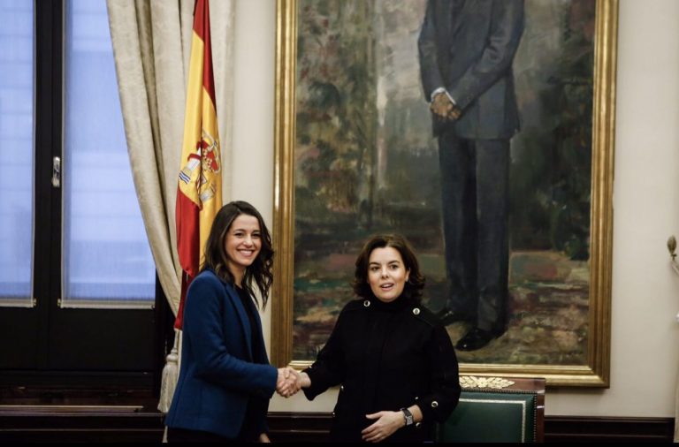 Arrimadas (C’s) a Soraya (Gobierno): «Yo no vengo a pedir el referéndum (brexit) para Cataluña»