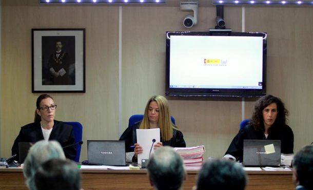 Las magistradas Rocío Martín, Samantha Romero y Eleonor Moyà, durante la presentación de las conclusiones del juicio del caso Nóos. Archivo Efe.