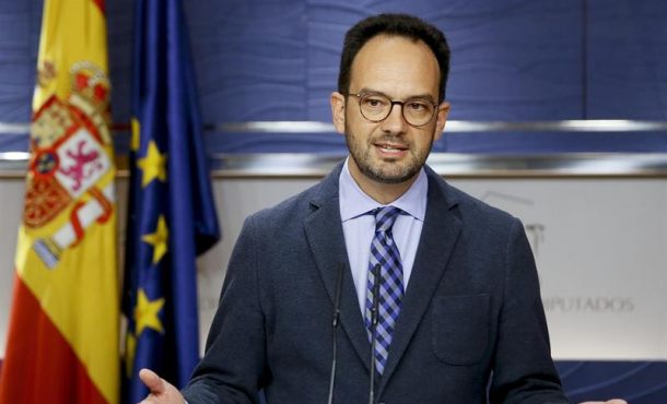 El portavoz parlamentario del PSOE, Antonio Hernando. Archivo Efe.