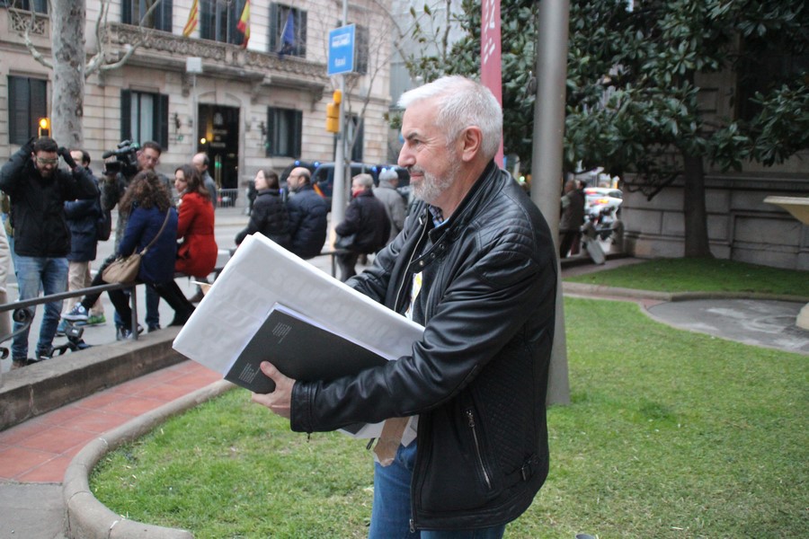 Concentración contra el separatismo. Calle Mallorca, número 278 (Barcelona). Viernes 03.03.2017. lasvocesdelpueblo
