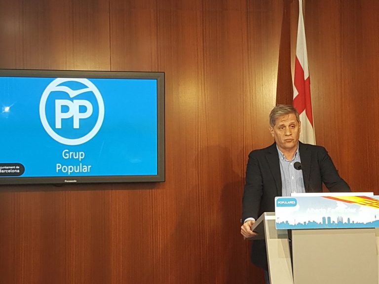 El plan «social de Colau no contempla ni un solo euro en favor de las economías más modestas»