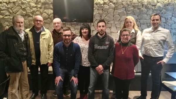 Elche (España), sábado 25 de marzo de 2017. Encuentro entre la Comité Ejecutivo de VOX Alicante con afiliado de este formación en Elche. Manuel Ibáñez Prado. Lasvocesdelpueblo