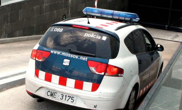 La Agencia Tributaria cuenta con el apoyo de Policía Catalana, los Mozos de Escuadra en esta operación. Archivo Efe.