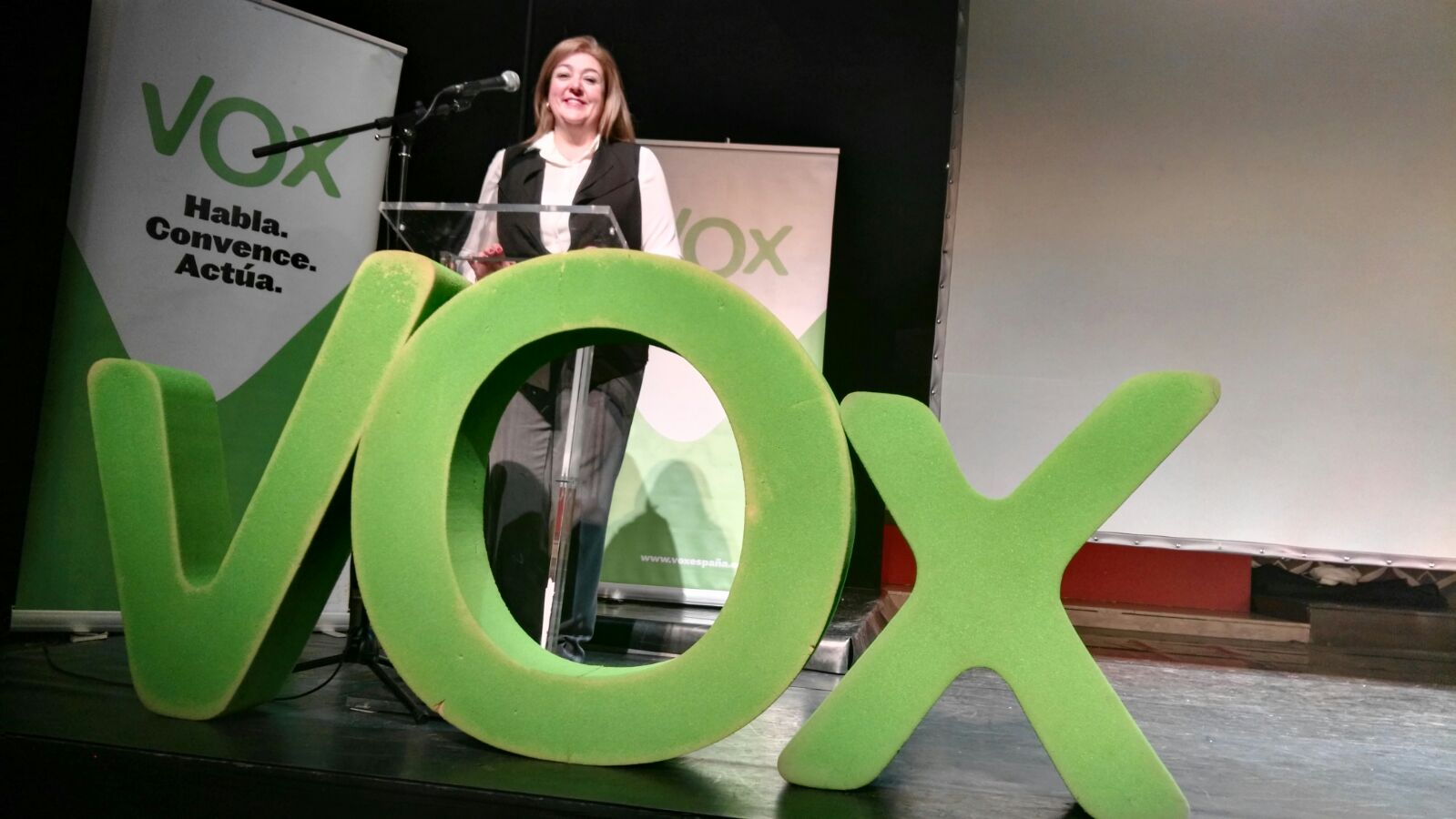 La presidenta de VOX en Alicante, Ana Maria Cerdan, en una imagen archivo. lasvocesdelpueblo. La presidenta de VOX en Alicante, Ana Maria Cerdan, en una imagen archivo. lasvocesdelpueblo.