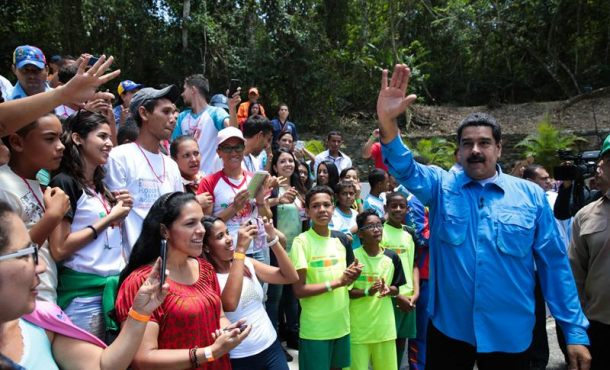 Caracas (Venezuela, domingo 2 de abril de 2017. Dice el presidente del país que su autogolpe de estado ha acabado. Fotografía cedida por el Palacio de Miraflores. Efe