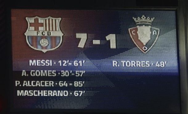Marcador final 7-1 tras el partido de la trigésima cuarta jornada de liga en Primera División que el FC Barcelona y el Osasuna han disputado en el estadio del Campo Nuevo. Efe.