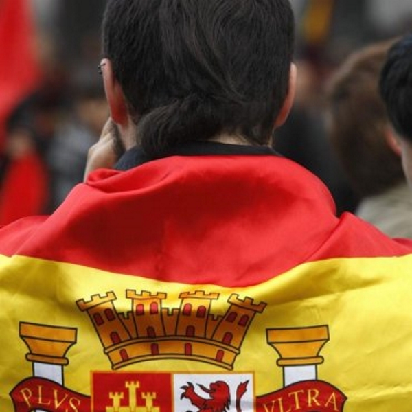 Un joven con una bandera republicana. archivo Efe