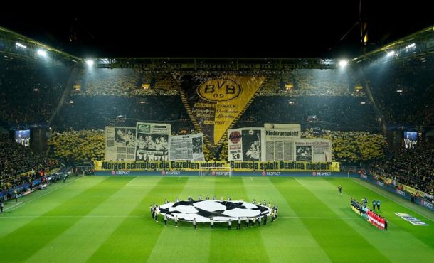 Vista general de los aficionados animando al Borussia Dortmund. Archico Efe
