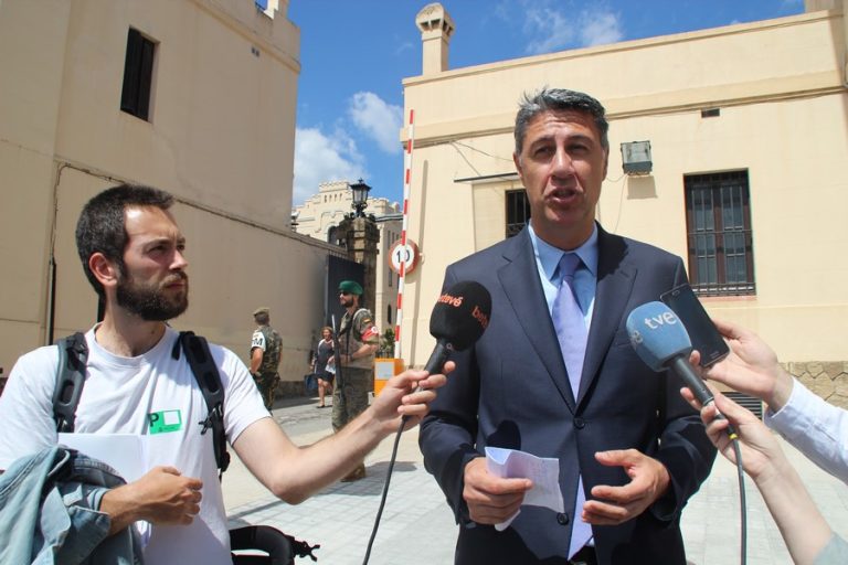 Albiol: El separatismo quiere «amañara» el referéndum «con el árbitro (Rajoy) y eso no va a ser así»