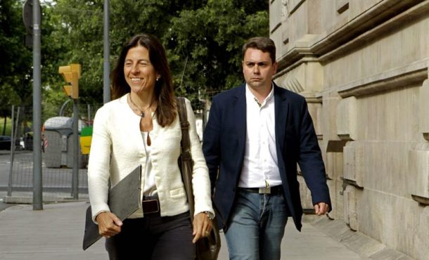 La esposa del diputado de CDC Oriol Pujol, Anna Vidal, a su llegada al Tribunal Superior de Justicia de Cataluña. Archivo Efe.
