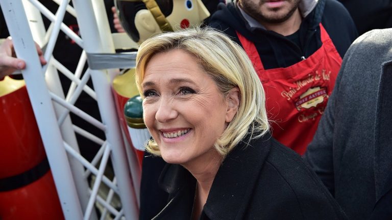 VOX felicita a Le Pen por consolidar su posición pese a la «estigmatización y difamación» de la élite
