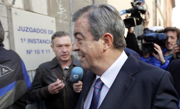 El exministro de Fomento Francisco Álvarez-Cascos, a su llegada hoy al juzgado. Archivo Efe.